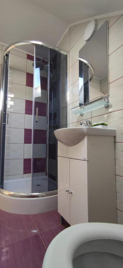 Calypso Rooms Făgăraş Εξωτερικό φωτογραφία