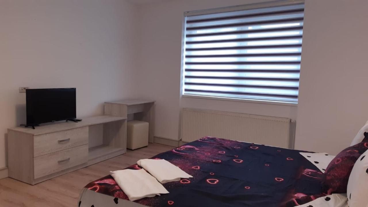 Calypso Rooms Făgăraş Εξωτερικό φωτογραφία