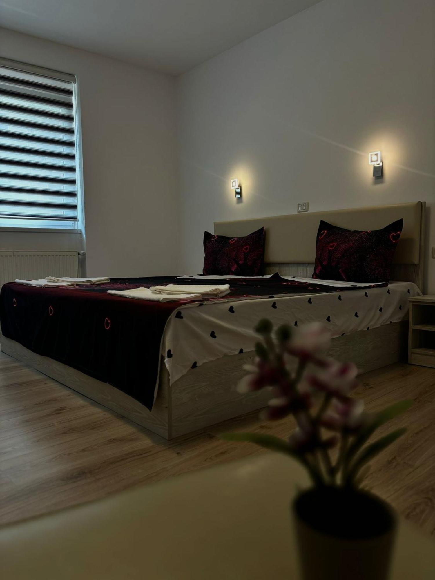 Calypso Rooms Făgăraş Εξωτερικό φωτογραφία